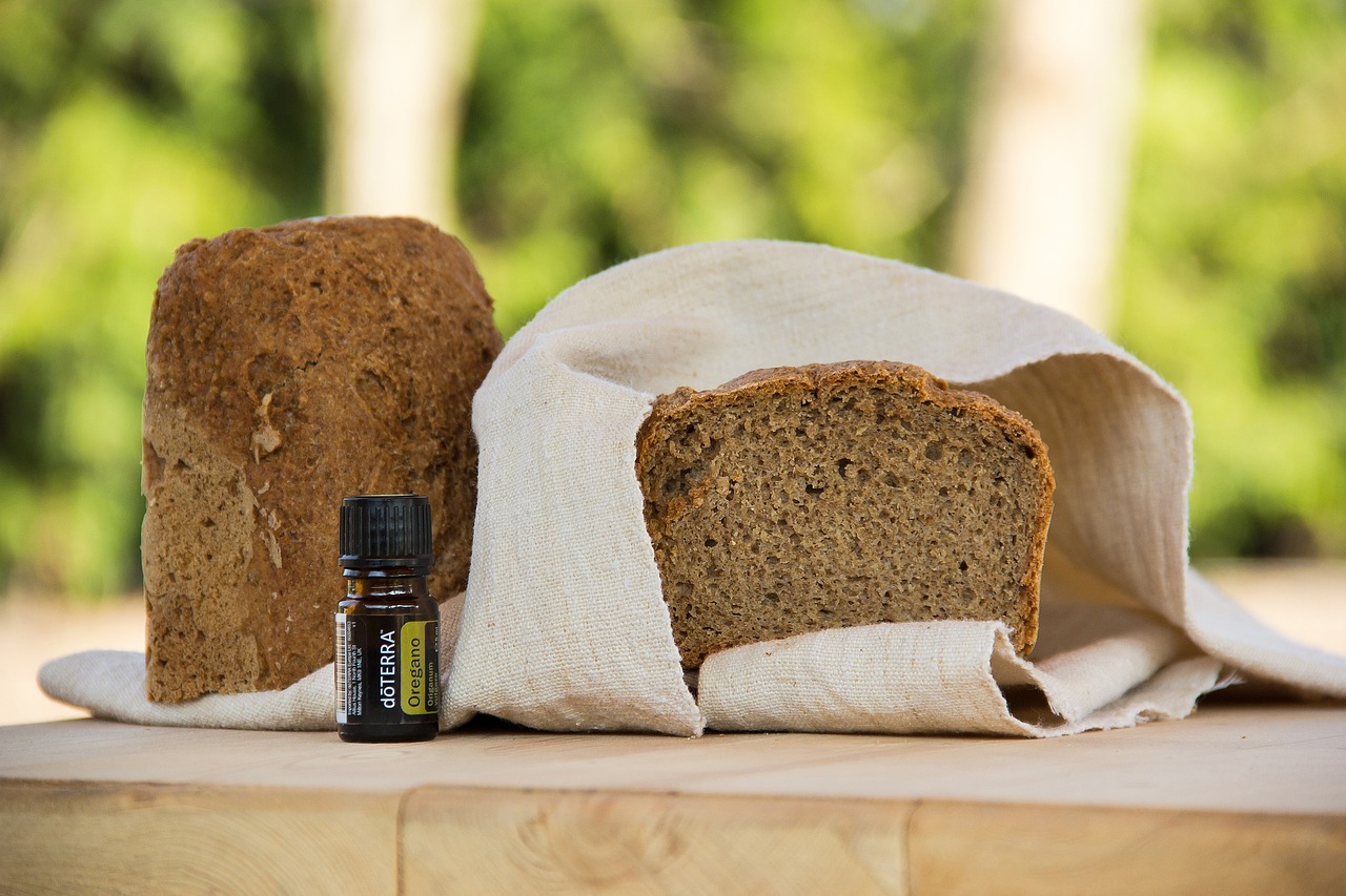 Manuka Oil in Store-Bought Products vs the Pure Oil: What You Actually Get